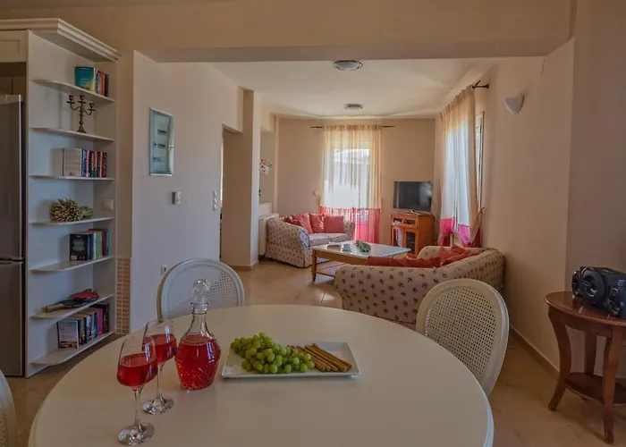 Βίλα Lourdas View