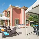 Lourdas View Вилла
